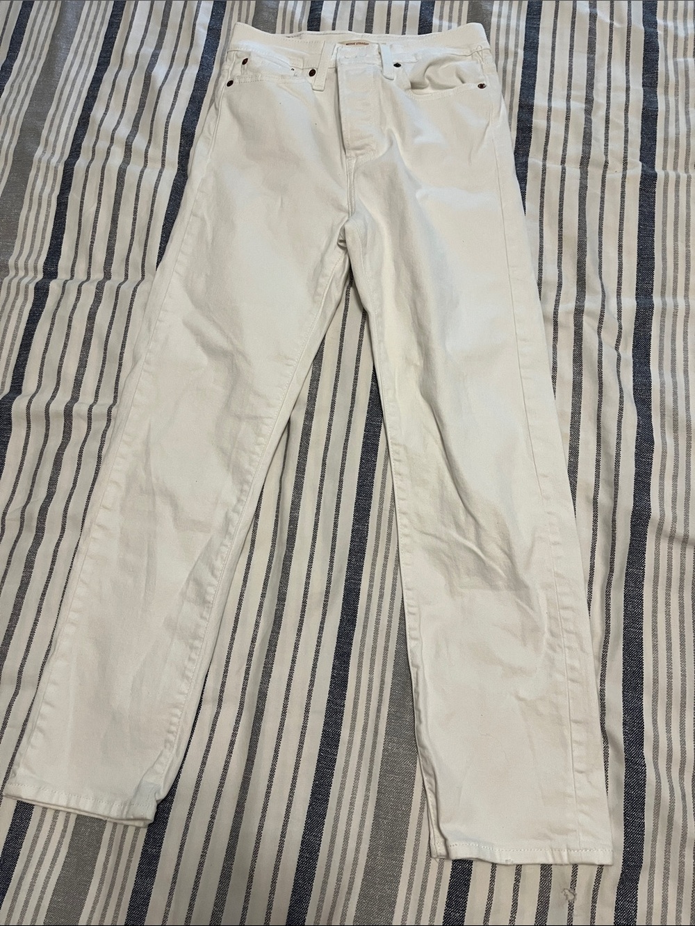 Women’s Straight-Leg Jeans in White